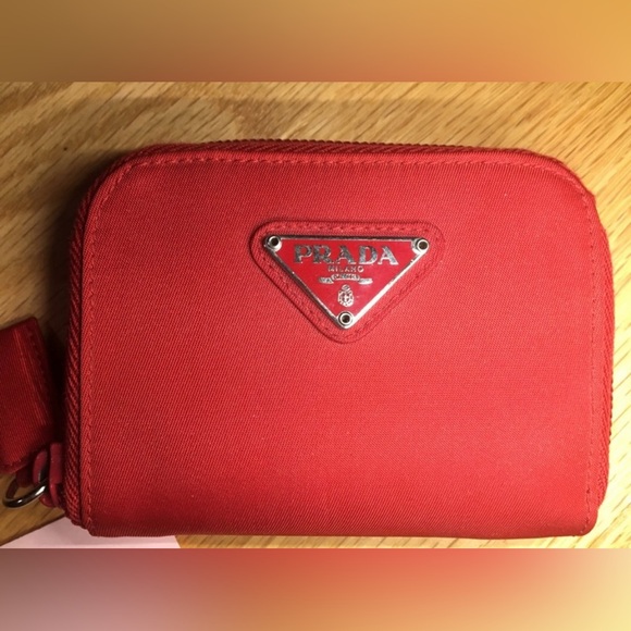 Prada NWT Nylon Cherry Red Zip Around Coin/Card Purse 🍒❤️ - Picture 1 of 9